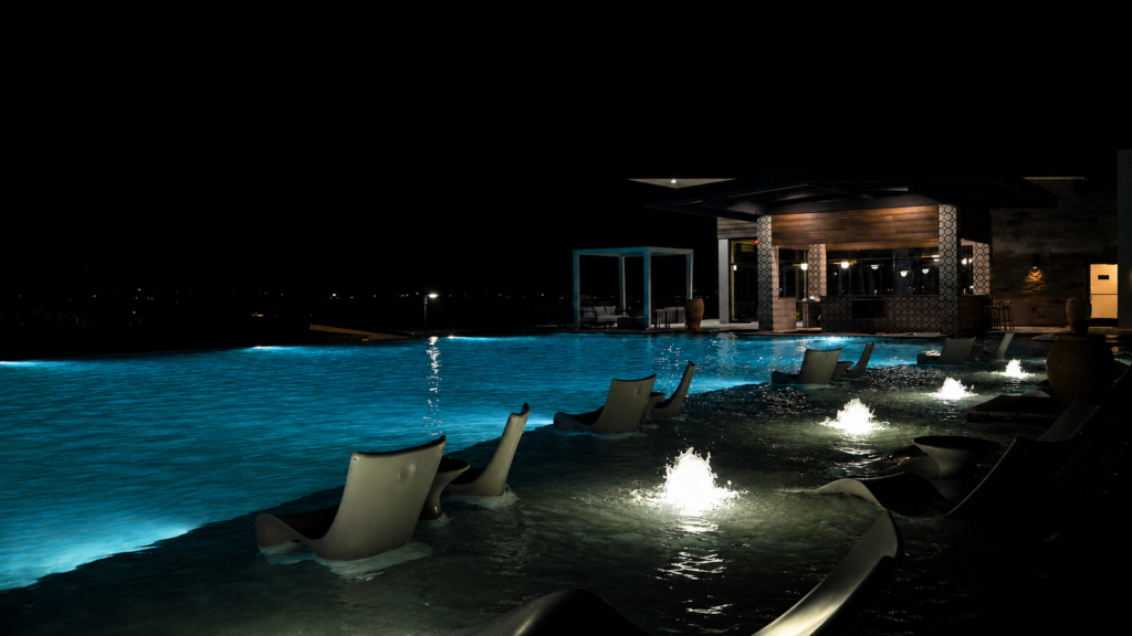 commercial pool builder